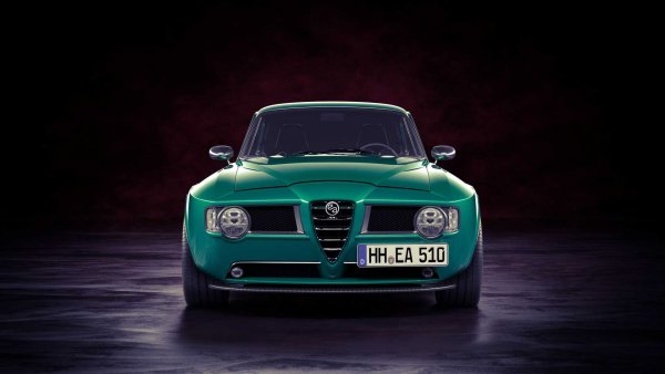 Както може би се досещате, това е модерна интерпретация на модела Alfa Romeo Giulia GT от 60-те години на миналия век. Тази кола има V6 двигател с двойно турбо от Giulia и Stelvio Quadrifoglio, който развива 510 к.с. и 600 Нм и е съчетан с 8-степенна автоматична трансмисия с преобразувател на въртящия момент. 
