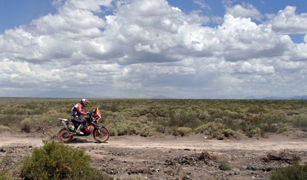 Рали Дакар, което заради нестабилната ситуация в Африка, вече се провежда в Южна Америка.