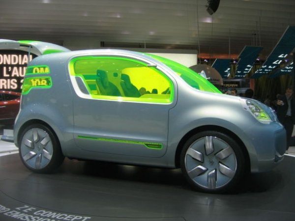 Renault ZE Concept / Автомобилен салон Париж 2008
