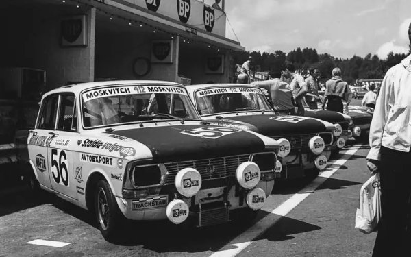 Белгийската компания Scaldia-Volga е основната платформа за мечтания износ на съветски автомобили в Западна Европа. През 1971 с рекламни цели Scaldia пуска два Москвич-412 в нашумялото състезание "24-те часа на Спа". В него завършват едва 19 автомобила - включително и двата москвича! Вярно, че са 16-и и 17-и в класирането. Но за дилъра е важно да покаже надеждността, а не бързината им. 
