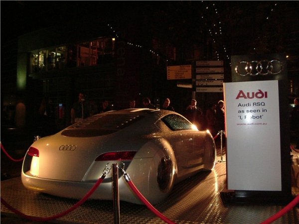 Audi RSQ от филма "Аз Роботът"
