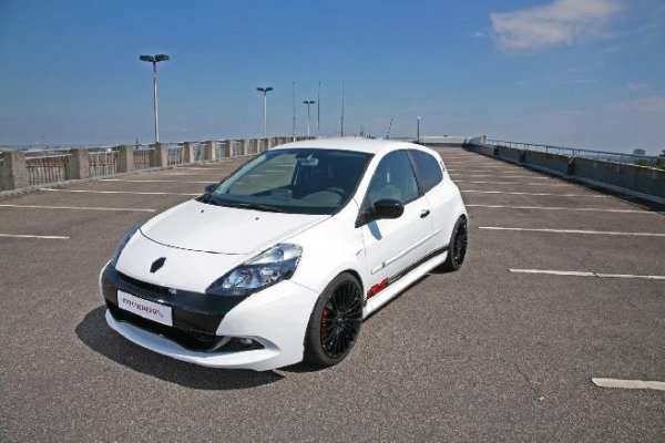 Renault Clio RS от MR Car Design