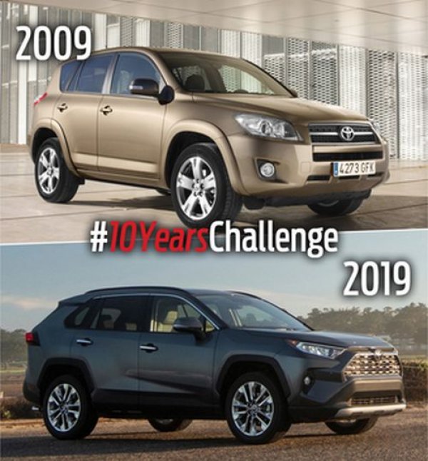 В Toyota винаги е имало проблеми с оригиналността на дизайна, които не подминават и третото поколение на популярния кросоувър. То се произвежда до 2012 г. и според мнозина изглежда безлично, въпреки че се забелязват някои опити на дизайнерите за вмъкване на отличителни елементи.
При петата генерация всичко обаче е променено и тя няма нищо общо със своя дядо. Острите линии на задните светлини и впечатляваща решетка на радиатора, подчертават всъдеходния стил на модела, което обаче не се хареса на някои фенове на марката.
