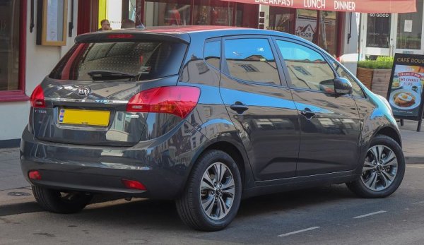 Приятната изненада в тазгодишния доклад на TUV, където никога преди корейски автомобил не бе попадал в Топ 20. Миниванчето Venga се правеше в Жилина, Словакия и Ношовице, Чехия. За съжаление заради общия отлив на интерес от минивановете към кросоувърите, моделът бе спрян през 2019. Среден пробег - 29 000 км. 
