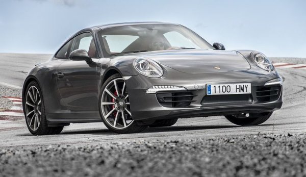 Скъпите спортни модели по правило се карат малко и се обслужват, без да се пестят пари, така че високите им класирания не са изненада. При 911 средният пробег е 21 000 км - най-ниският от всички тествани модели. 
