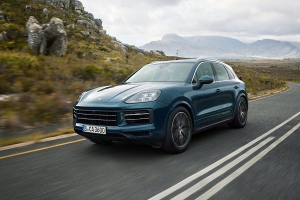 1. Porsche Cayenne (2018-2023)  - 98,7%

Луксозните SUV автомобили са оборудвани с много технологии и често страдат повече от проблеми, отколкото модели от други класове, но Cayenne се противопоставя на тази тенденция с почти перфектен рекорд на надеждност. Само 6% от от колите в това проучване са били ремонтирани, като най-честата повреда е в електрическата система извън двигателя.

2. Jaguar XJ (2010-2019) – 95,8%

3. Range Rover (2013-2022) –  95,6% 