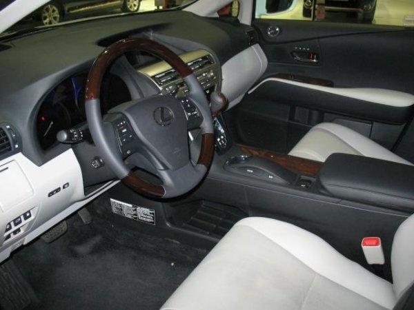 Lexus RX450h / Автомобилен салон София 2009