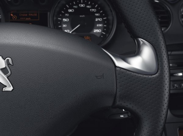 Peugeot RCZ 2013