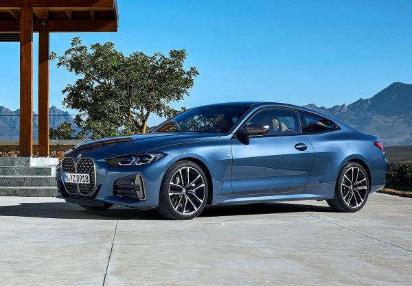 2 Audi - 23.7, 3. Mercedes-Benz - 20.4, 4. Porsche - 19.3, 5. Volkswagen - 15.1, 6. Toyota - 13.7, 7. Land Rover - 13.3, 8. Volvo - 12.2, 9. Smart Automobile - 12.0, 10. Cadillac 11.8
