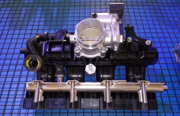 Турбо-двигателят може да спре, да започне да прекъсва, да загуби мощност или дори само за момент да запали предупредителната лампа "Check Engine". В случая няма какво да се направи, тъй като високо-технологичната система за директно впръскване на гориво изисква обслужване на всички елементи и работи само в нормални режими. А при ремонта високо-технологичните части обикновено са по-скъпи от тези на по-простите двигатели.