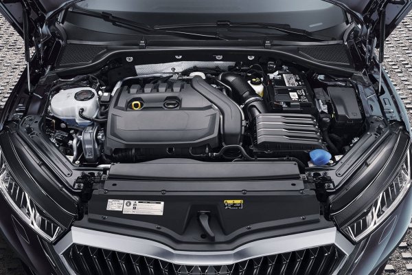 Турбо-двигателите с директно впръскване намаляват гориво при ниски и средни натоварвания. Тоест в градовете и по пътищата около тях, където ограничението е 90 км/ч. При движение по магистрала спестеното буквално се изпарява, тъй като двигателят преминава към стехиометрична (необеднена) смес.