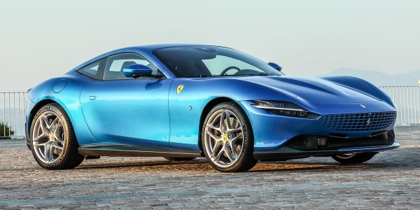 Новият гранд-турър от Маранело е направо без пари като за Ferrari - стартовата цена е под 360 000 лева. Roma ползва 3-9-литровия туин турбо V8 с код F154BH, съчетан с 8-степенен автоматик с двоен съединител от Magna, и развива 620 конски сили. 

