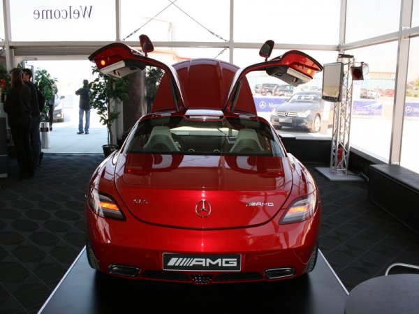 "ОЧАРОВАНИЕ БЕЗ КРАЙ" - ексклузивното роудшоу Mercedes-Benz Star Experience