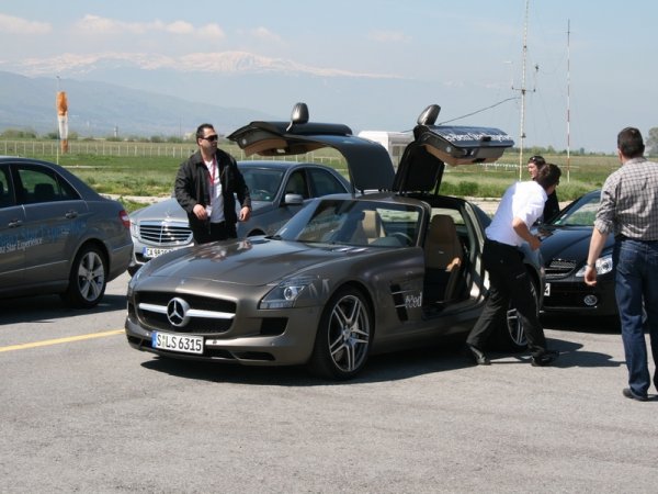 "ОЧАРОВАНИЕ БЕЗ КРАЙ" - ексклузивното роудшоу Mercedes-Benz Star Experience