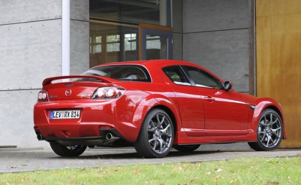 Обновената Mazda RX-8