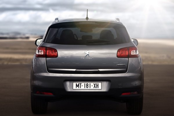 Peugeot 4008