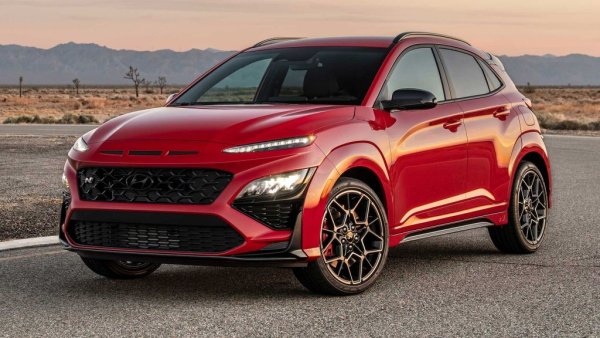 31. Toyota C-HR - 65 751 (-3.1%)
32. Peugeot 3008 - 64 611 (-7.5%)
33. Cupra Formentor - 63 781 (17.4%)
34. Peugeot 308 - 62 170 (10.0%)
35. Hyundai Kona - 59 734 (-3.0%)
36. Skoda Karoq - 57 144 (35.6%)
37. Skoda Kamiq - 55 619 (26.9%)
38. Dacia Jogger - 55 038 (79.6%)
39. Tesla Model 3 - 54 584 (30.2%)
40. Volkswagen ID.4 - 54 479 (82.7%)
