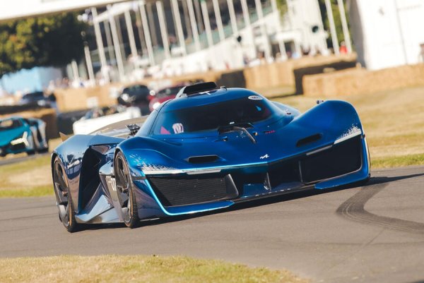 Този демонстрационен модел с водородно горене е оборудван с 3,5-литров V6 двигател с два турбокомпресора, който генерира 740 к.с. Той може да достигне и 9000 оборота в минута.
