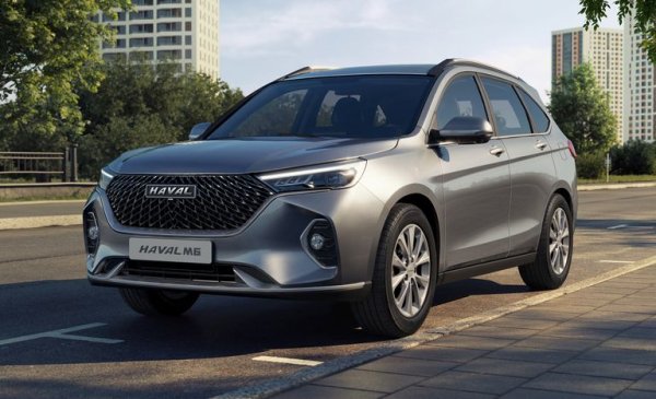 В България добре познаваме марката Haval на Great Wall Motor, но моделът М6 никога не се е предлагал у нас. По същество това е една малко по-спортна (като дизайн) и малко по-бедна на оборудване вариация на първото поколение Haval H6. Преди година в Русия се появи обновената версия М6 Pro, която отчита 69% ръст през октомври 2025. 
