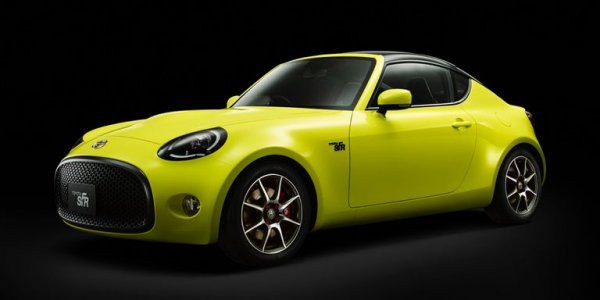 Toyota показа спортното купе със скромни размери преди няколко години в Токио. За известно време имаше слухове, че S-FR ще стигне до серийно производство, после те затихнаха.