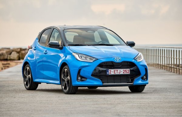 За една година продажбите на японския хечбек на Стария континент са се увеличили с 8,2%, което му запазва мястото в Топ 10.