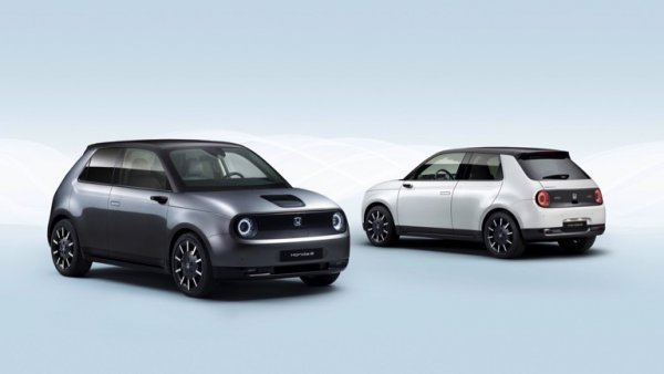 Дължина: 3895 мм

Мощност: 136 или 154 к.с.

Пробег с едно зареждане: 220 км

Стартова цена: 32 997 евро

Това е не само най-големият, но и най-технологичният модел в списъка. Той се предлага в два варианта на мощност, има впечатлящ дизайн и цифров интериор, което показва, че Honda е на прав път. 
