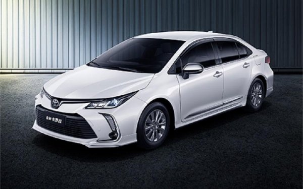 Повече от 21 милиона нови автомобила бяха продадени в Китай през 2019 г., а номер едно беше Toyota Corolla. Моделът яхна гребена на вълната от популярността на вносните коли в страната, като отчете ръст от невероятните 19%. Това беше още по-впечатляващо на фона на увеличените продажби на кросоувъри и всъдеходи.