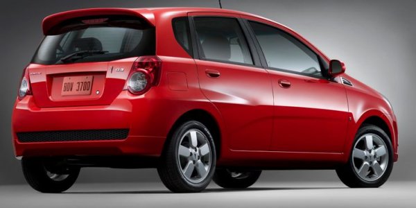 Поставянето на името Pontiac върху един от най-лошите компактни автомобили за всички времена е нещо, от което в GM вероятно още се срамуват. Всъщност, G3 беше и последният нов модел на Pontiac, преди компанията да се разпадне през 2010 година.