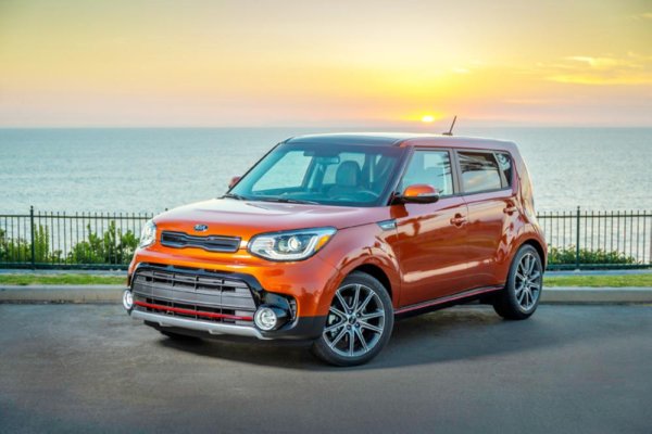 Цена - 19 824 долара

Увеличение спрямо 2021 г. - 6442 долара

Ръст за 1 година - 48,1%
