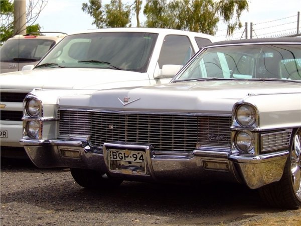 Cadillac Coupe de Ville 1965