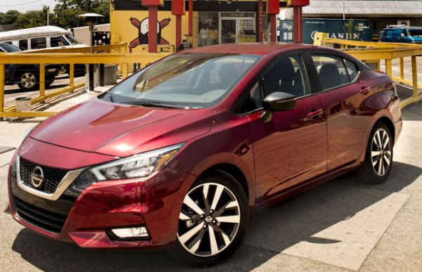 Според експертите от Repair Pal, този надежден субкомпактен седан има средна годишна цена за поддръжка от около 450 долара. Той получава 4 звезди за надеждност от този и няколко други реномирани източника, а уебсайтът Nissan Problems отбелязва, че дори най-често срещаните проблеми – тези с трансмисията, са доста редки. 