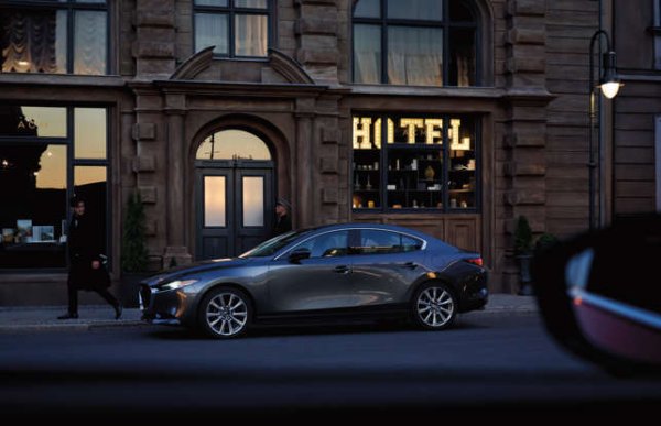 По-старите модели Mazda3 печелят по-високи оценки за надеждност от по-новите версии, като моделните години 2017 и 2018 имат най-висок резултат. Това означава, че закупуването на употребяван автомобил от този модел е доста добра идея.