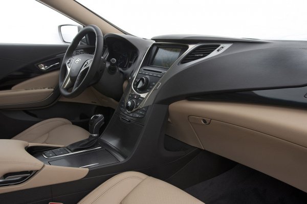 Лос Анджелис 2011 - Hyundai Azera