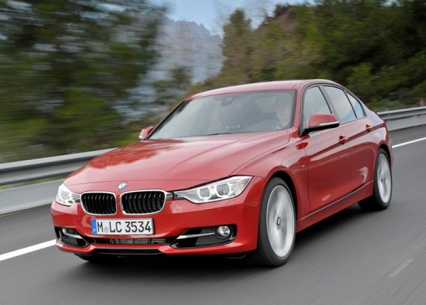 <p>Най-добрите коли за 2012, според CarBuyer<br /><br /><strong>Най-добър седан от висок клас -  BMW 3 Series</strong></p>