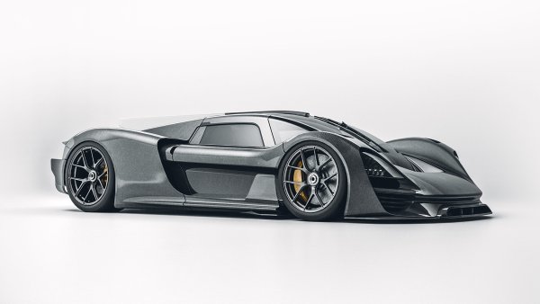 Най-впечатляващите характеристики предлага Arash Imperium S, за който не се чува нищо след анонсирането му прец 2021 г.. Той разполага с мощност от 3260 к.с. при тегло от 1150 кг (0,35 кг/к.с.).
