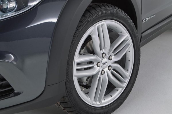 Qoros 3 Cross Hybrid Concept 