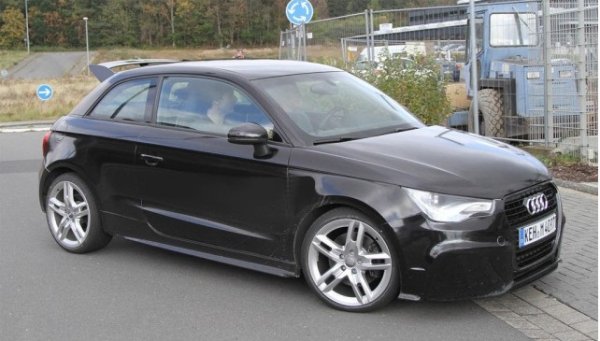 Шпионски снимки на Audi RS1 