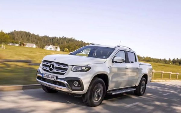 Братовчед на Nissan Navara и Renault Alaskan, пикапът Mercedes-Benz X-Class прелетя като метеорит през атмосферата. Той беше в продажба за много кратко време - от 2018 до май 2020 г., като високата цена се оказа решаваща за съдбата му.