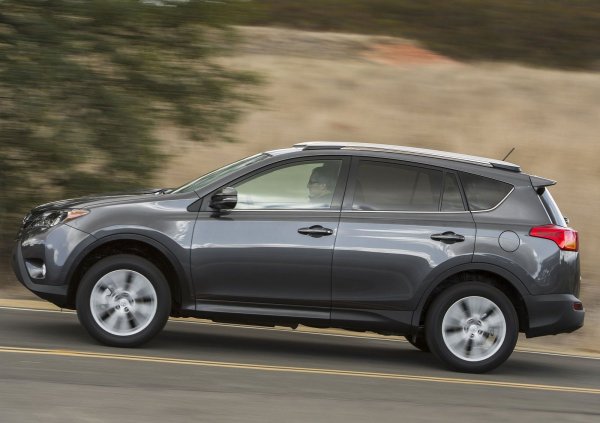 Ако проучването беше за малко по-скъпи автомобили - около 15 000 евро, то първото място в него със сигурност щеше да бъде за третото поколение на Toyota RAV4 (3-то поколение), чието окачване е отлична комбинация от издръжливост и комфорт. За 10 000 евро обаче кросоувърът ще бъде на повече от 10 години или с пробег от над 200 000 км. А инвестицията в такъв автомобил, особено от този клас и на тази възраст, си е доста рискова.