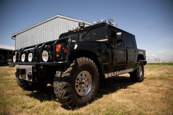 Този Hummer H1 е последната кола на Тупак Шакур
