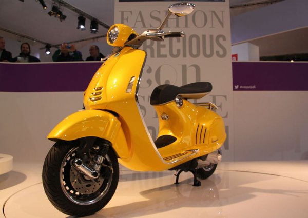 Компанията Piaggio датира още от XIX век, като в началото произвежда локомотиви. Правила е също трамваи, автобуси, моторни лодки и дори бомбардировачи. Но най-прочутото й творение си остава скутерът Vespa. С почти 1000 добавени регистрации за последните три години, компанията се изкачва едно място нагоре в класирането. 
