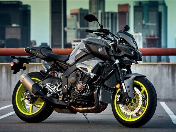 Yamaha е вероятно най-необичайното име в света на моторите: компанията е създадена в края на XIX век като ателие за музикални инструменти, и до ден-днешен си остава най-големият производител на пиана в света. През 1955 от нея се обособява Yamaha Motor, производител на мотоциклети и двигатели, който днес може да се похвали с 39 световни титли в мотоциклетния спорт, постигнати от хора като Ярно Сааринен, Джакомо Агостини, Боб Хана, Кени Робъртс, Уейн Рейни и Хорхе Лоренсо. За три години регистрациите в България се увеличават с 19%. 
