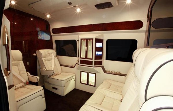 Mercedes-Benz Sprinter (L5-B) от Lexani Motorcars