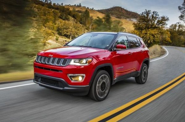 Jeep - 128,968 (през 2017 - 108,085)
Land Rover - 111,745 (през 2017 - 168,193)
Porsche - 77,844 (през 2017 - 73,151)
Mitsubishi - 73,370 (през 2017 - 113,798)
Honda - 68,346 (през 2017 - 138,396)
Lexus - 47,604 (през 2017 - 44,800)
Lancia - 43,725 (през 2017 - 60,679)
DS - 42,708 (през 2017 - n/a)
Jaguar - 38,039 (през 2017 - 68,458)
Smart - 35,626 (през 2017 - 100,157)
Alfa Romeo - 26,322 (през 2017 - 85,646)
Alpine - 2,438 (през 2017 - n/a)
Lada - 1,577 (през 2017 - 451)
