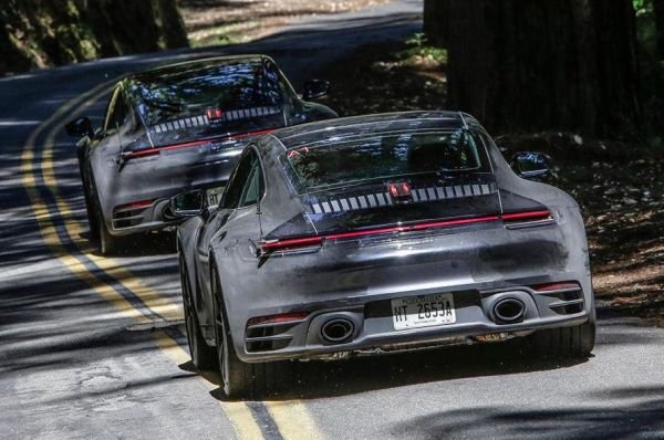 Porsche 911 (992)