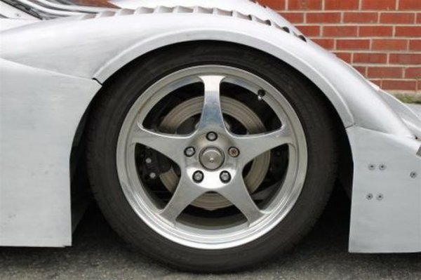 Sea Lion - Амфибия, която може развива 100 км/час при движение във вода и 190 км/час на сушата