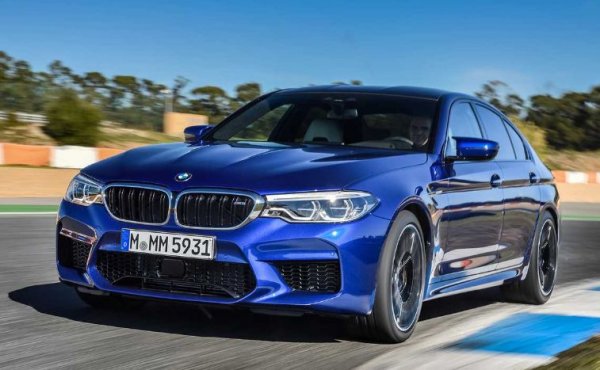 Шестото поколение на М5, построено на базата на седана с индекс G30, баварците за първи път показаха през 2017 г., а продажбите му стартираха година по-късно на цена от 117 890 евро. Първите 400 клиенти можеха да получат версията First Edition, струваща 137 400 евро.