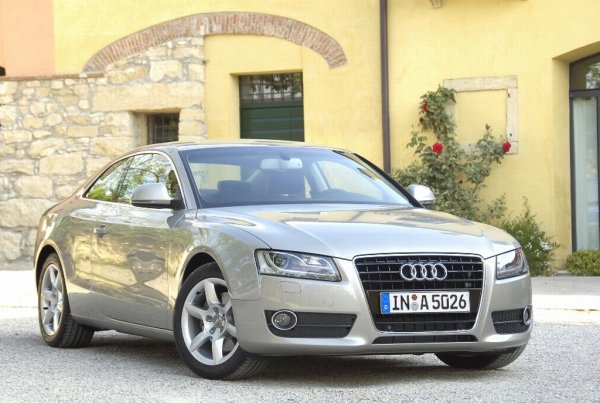 Audi A5 3.0 TDI quattro има 240 к.с. и впечатляващите 500 Nm, същевременно средният му разход е 7.2 л/100 км