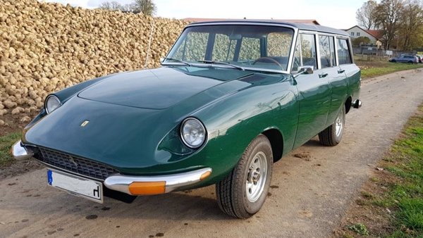 Ferrari все още работи по първия си сериен кросоувър, а италианците можели да навлязат в SUV-сегмента доста отдавна. В края на 60-те години на миналия век, американският бизнесмен и автомобилен колекционер Уилям Хара се обърнал към Енцо Ферари с пророческата молба да му направи мощен всъдеход. Комендаторе очаквано отказал, но Хара не се примирил и решил да реализира фикс-идеята си с помощта на кощунствено циничен способ.