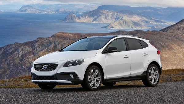 Разходът на масло, поради заседнали секции на радиатора или неизправна вентилация на картера, се появява едва след 150 000-180 000 километра и обикновено е умерен.